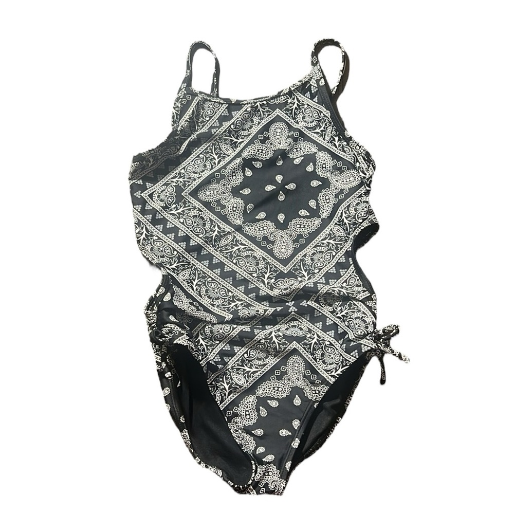 Children’s Place Girls one piece bathing suit